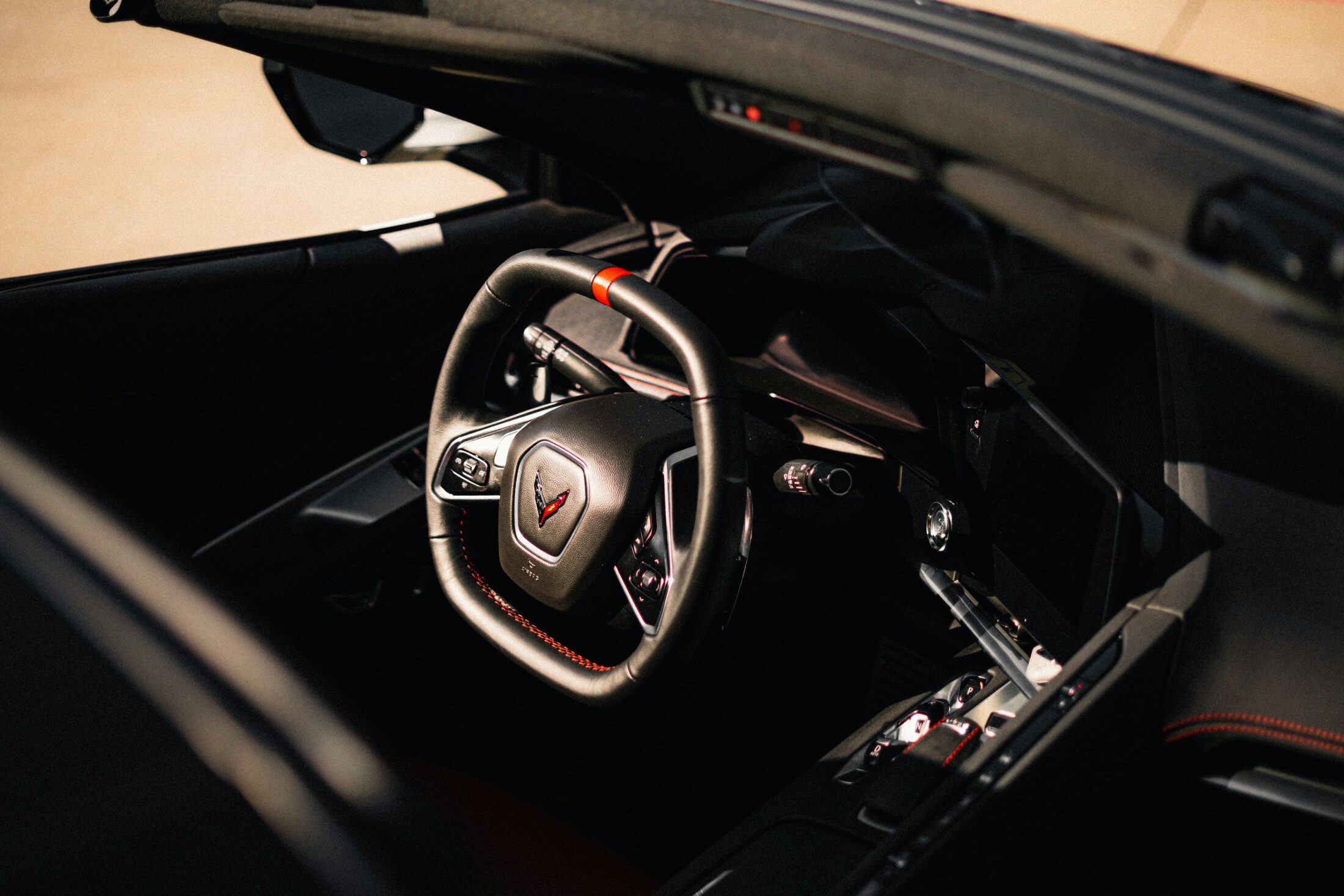 Chevrolet Corvette Stingray (C8), habitacle vu de dessus